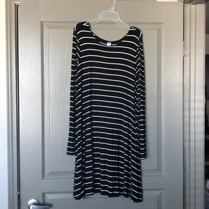 Long sleeve swing dress